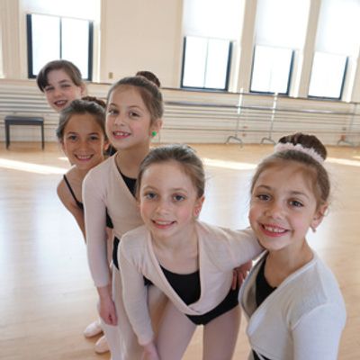 Karen Maria Pisani Will Teach Youth Theater Arts Workshop In Marblehead, MA