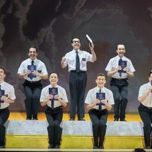 TV: No te pierdas el popular '¿Qué Tal?' de THE BOOK OF MORMON