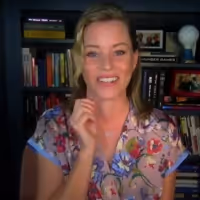 VIDEO: Elizabeth Banks Talks Journalism on LATE NIGHT WITH SETH MEYERS Video