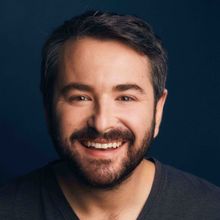 Alex Brightman Will Perform at Sardi's to Benefit CHICKENSHED NYC