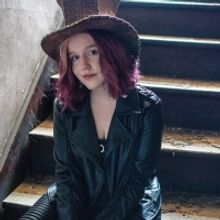No Relationship? No Problem, In EmiSunshine's New Single 'Crimson Moon'