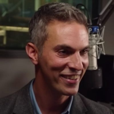 Video: Ari Shapiro Talks Performing With Alan Cumming & More on CBS SUNDAY MORNING