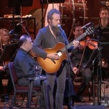 VIDEO: Iron & Wine and NSO Pops Perform 'Cinder and Smoke' at The Kennedy Center
