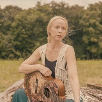 Tina Dico to Make Canadian Debut With New Single SURFING