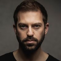 BWW Interview: Jon Robyns Chats LES MISERABLES at the Newly Renovated Sondheim…