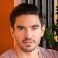 Steve Grand Brings THE PINK CHAMPAGNE TOUR to Feinstein's at the Nikko