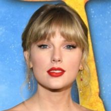 Taylor Swift Says Her LES MISERABLES Audition Was A 'Nightmare'