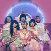 Y La Bamba Shares 'Entre Los Dos' Video