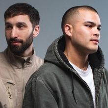 Alt R&B Duo FARR Release 'Doom Gloom'