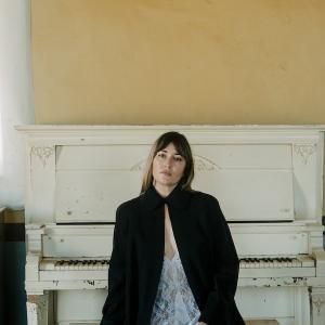 Photos: Jess Williamson to Launch 2027 Headline Tour; A MILE SOUTH OF HEAVEN Album Ou
