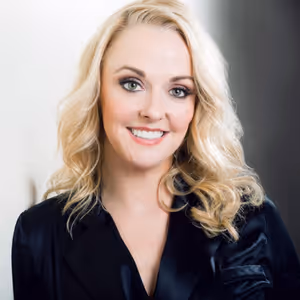 Angie Schworer to Star as Miss Hannigan in ANNIE at Arrow Rock Lyceum