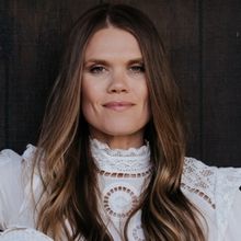 Nicolle Galyon Unveils Surprise EP 'Second Wife' This Friday