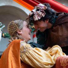 Videos/Photo: Rebel Wilson and Jason Isaacs Star in First Trailer for JULIET & ROMEO 