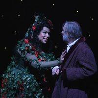 Video: Goodman Theatre's A CHRISTMAS CAROL Footage Montage Video