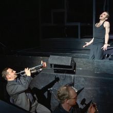 Review: Berliner Ensemble's Gone-in-a-Flash THREEPENNY OPERA Spends Long Weekend at B