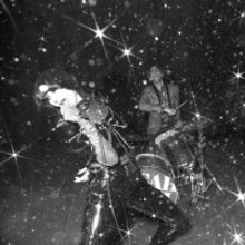 YEAH YEAH YEAHS Announce NYC & LA Shows Ahead of New Music