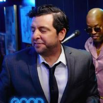 Ben Gleib Spoofs '80s Pop with a Lettuce-Themed Parody Song on GOOD NIGHT