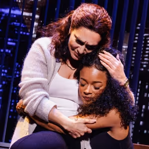 Shoshana Bean Sets Departure Date From HELL'S KITCHEN