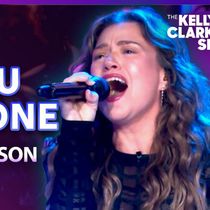 Kelly Clarkson Performs 'Since U Been Gone' For Kelly By Request Fan Segment