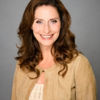 BWW Feature: PIA DOUWES MAAKT COMEBACK IN MUSICAL THE PROM!