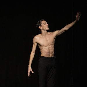 Review: ARTISTE? at Théâtre Le Grand Point Virgule