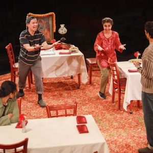 Review: HOUSE OF INDIA Is Heartfelt and Humorous at The Old Globe