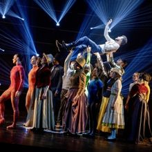 Review: SUNDAY IN THE PARK WITH GEORGE-An Exquisite Production at Axelrod PAC