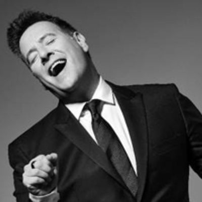 CARLOS LATRE MUSIC SHOW llega a Garaje Lola Espacio