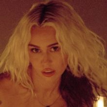 Miley Cyrus Releases New Album 'Endless Summer Vacation'