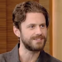 Video: Aaron Tveit Details SWEENEY TODD Barber Chair Mishap Video