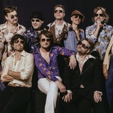 Interview: Nicholas Niespodziani of YACHT ROCK REVUE at Van Wezel