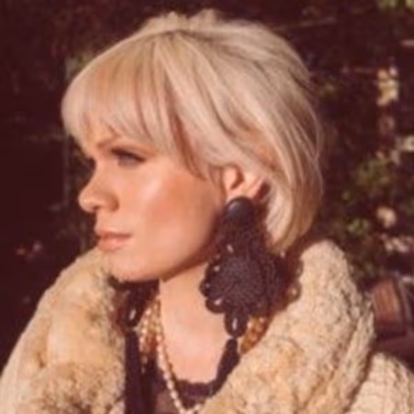 Lillie Mae & Family Release New Album 'Festival Eyes' Photo