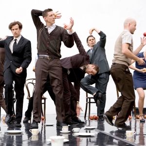 Review: GANDINI JUGGLING'S SMASHED, Peacock Theatre