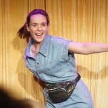 Edinburgh 2022: Review: CHARLIE RUSSELL AIMS TO PLEASE, Pleasance Below