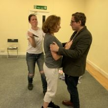 BWW Review: LETTING GO, Hen And Chickens Theatre
