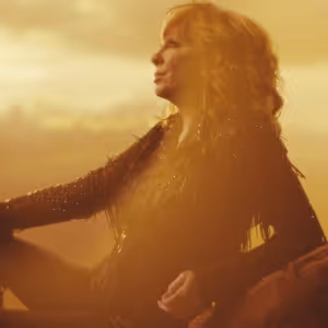 Video: Reba McEntire Releases New Music Video for 'I Can't'