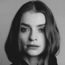 Rising Icelandic Neoclassical Artist Eydís Evensen Shares 'Anna's Theme'