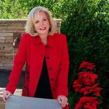 Listen: Judy Whitmore Releases First-Ever Holiday Album 'Christmas'