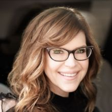 Lisa Loeb to perform at Feinstein's at the Nikko