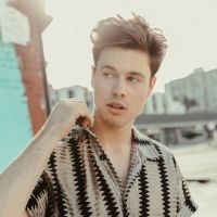 Blake Rose Debuts New Video For 'Lost'