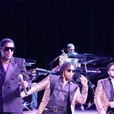 Babyface, Chanté Moore Deliver R&B Night at Wolf Creek Amphitheater