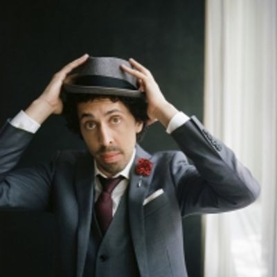 Review: Follow the RED THREAD to be Amazed and Dazzled by Master Magician Siegfried Tieber
