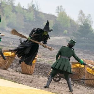 Video: Inside the VFX Magic for WICKED: FOR GOOD with Visual Effects Supervisor…