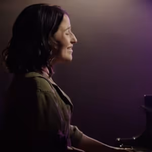 Shaina Taub Reveals Voice Notes from the SUFFS Songwriting Journey