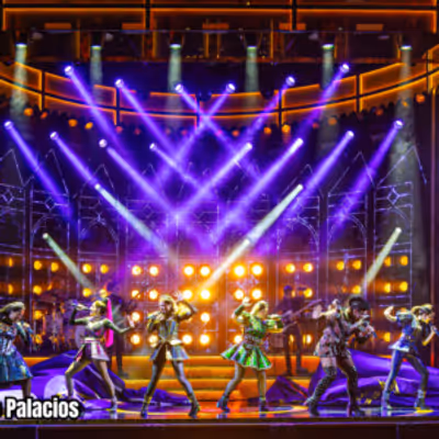 PHOTOS: SIX EL MUSICAL: las seis reinas toman la Gran Vía