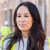 Chip & Joanna Gaines Take On Most Ambitious Project To Date With FIXER UPPER: THE…