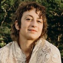 Experimental Singer-Songwriter Ora Cogan Starts West Coast Tour This Week