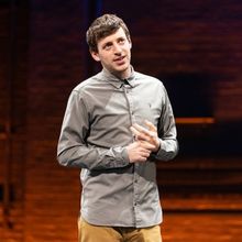 Comedian Alex Edelman's Brings Broadway Solo Show JUST FOR US To Steppenwolf In 2024