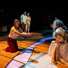 Review: A HOME WHAT HOWLS (OR THE HOUSE WHAT WAS RAVINE) at Steppenwolf Theatre