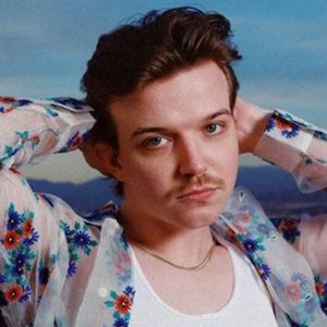 Gareth Donkin Shares Festive Holiday Original 'This Winter'